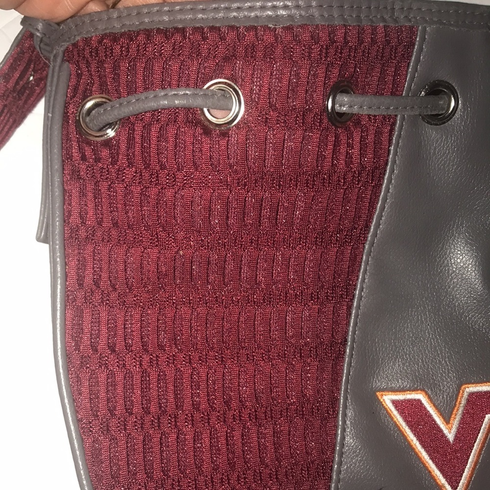 Women’s VT Bucket Bag - Picture 3 of 10